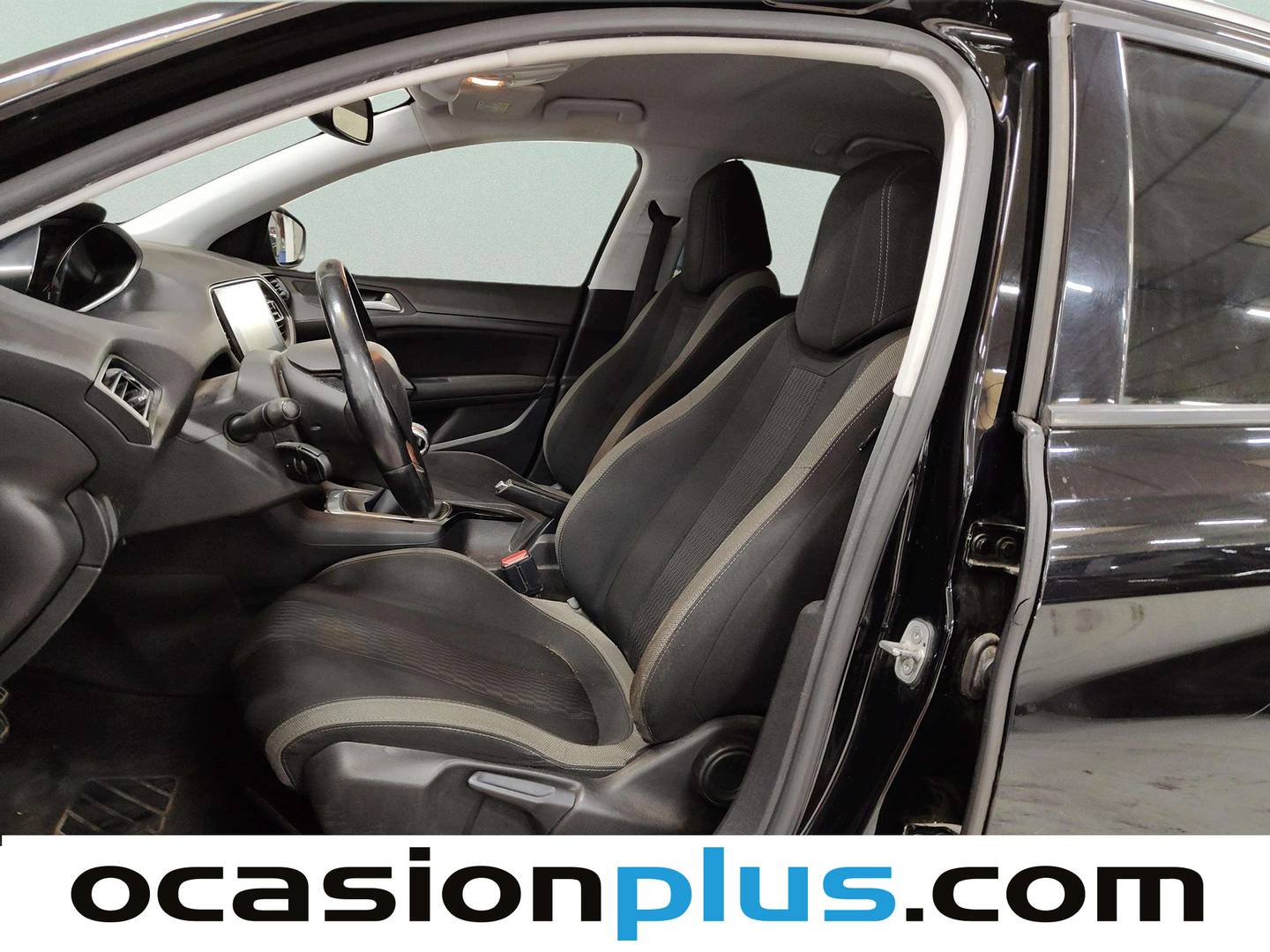 Foto asientos delanteros Peugeot 308 Peugeot 308 SW BlueHDI 120 Style (120 CV)