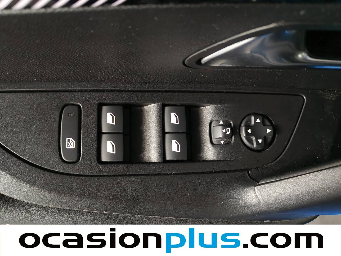 Foto Peugeot 2008 Peugeot 2008 PureTech 130 S&S Allure EAT8 (130 CV)