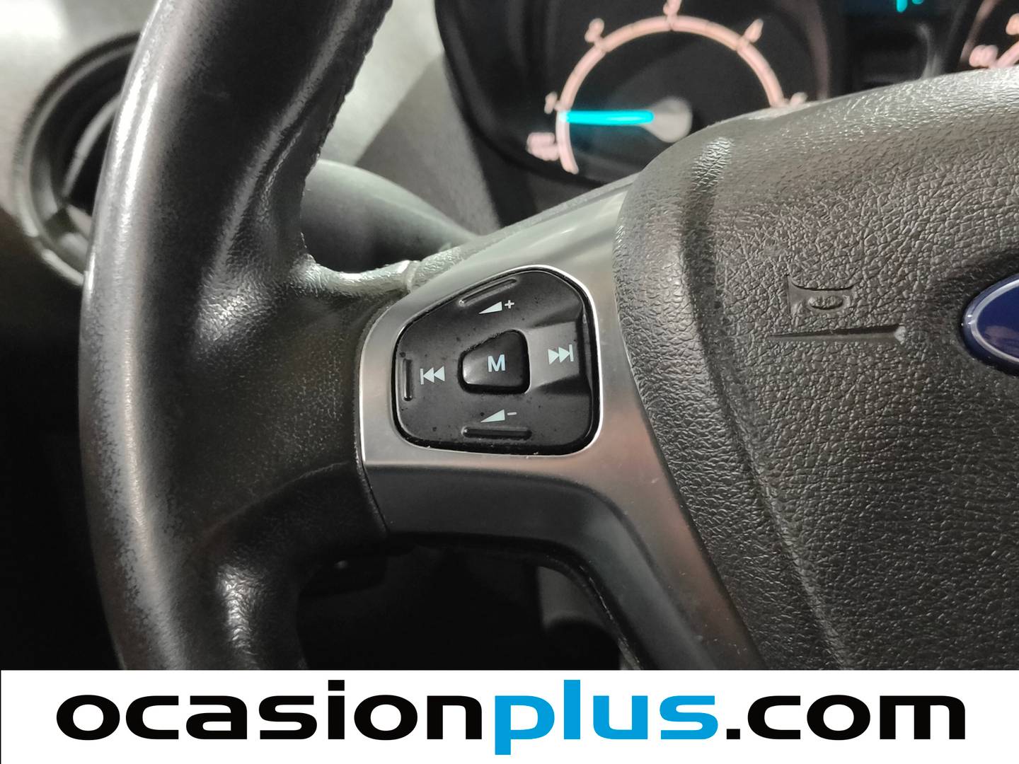 Extras y acabados del Ford Transit Courier Ford Transit Courier Kombi 1.5 TDCi Trend (100 CV)