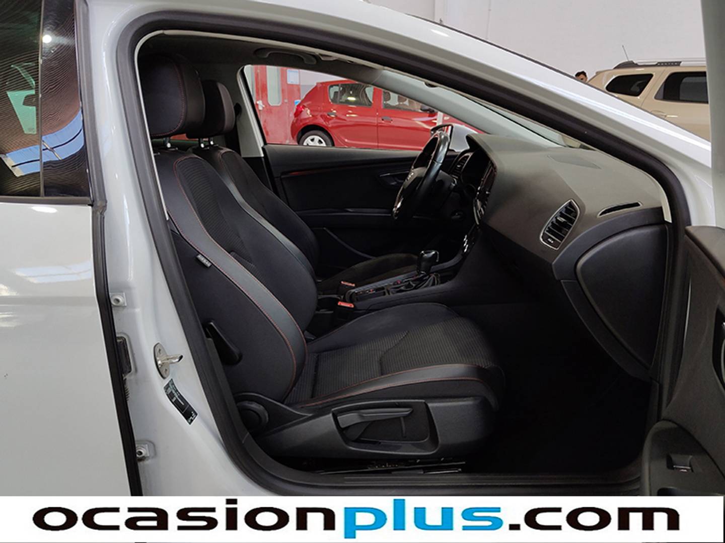 Foto Seat León SEAT Leon ST 2.0 TDI S&S FR Plus DSG (184 CV)