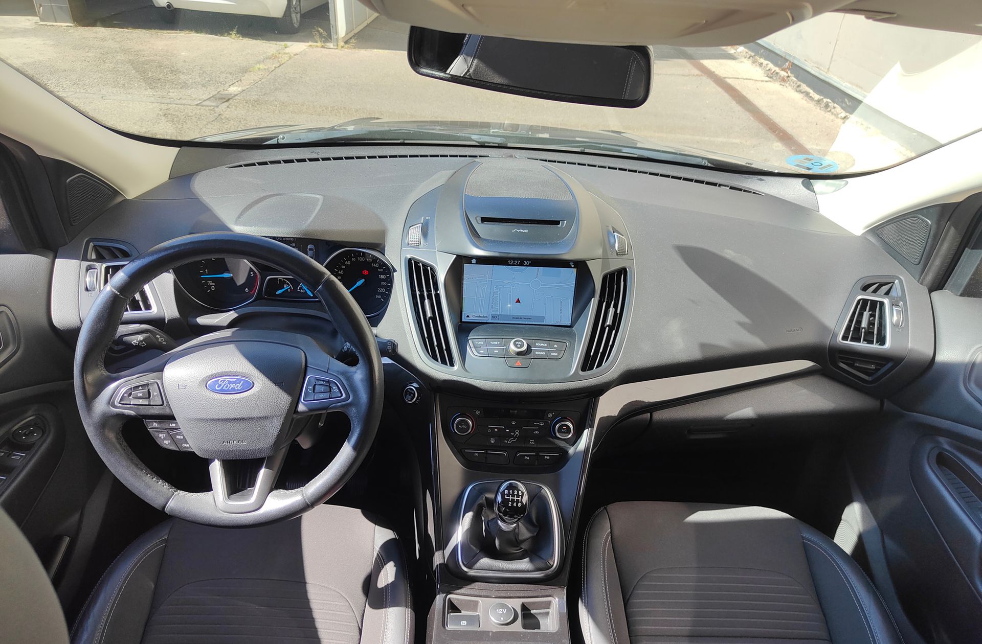 Ford Kuga 1.5 TDCi Titanium 4x2 - foto 6