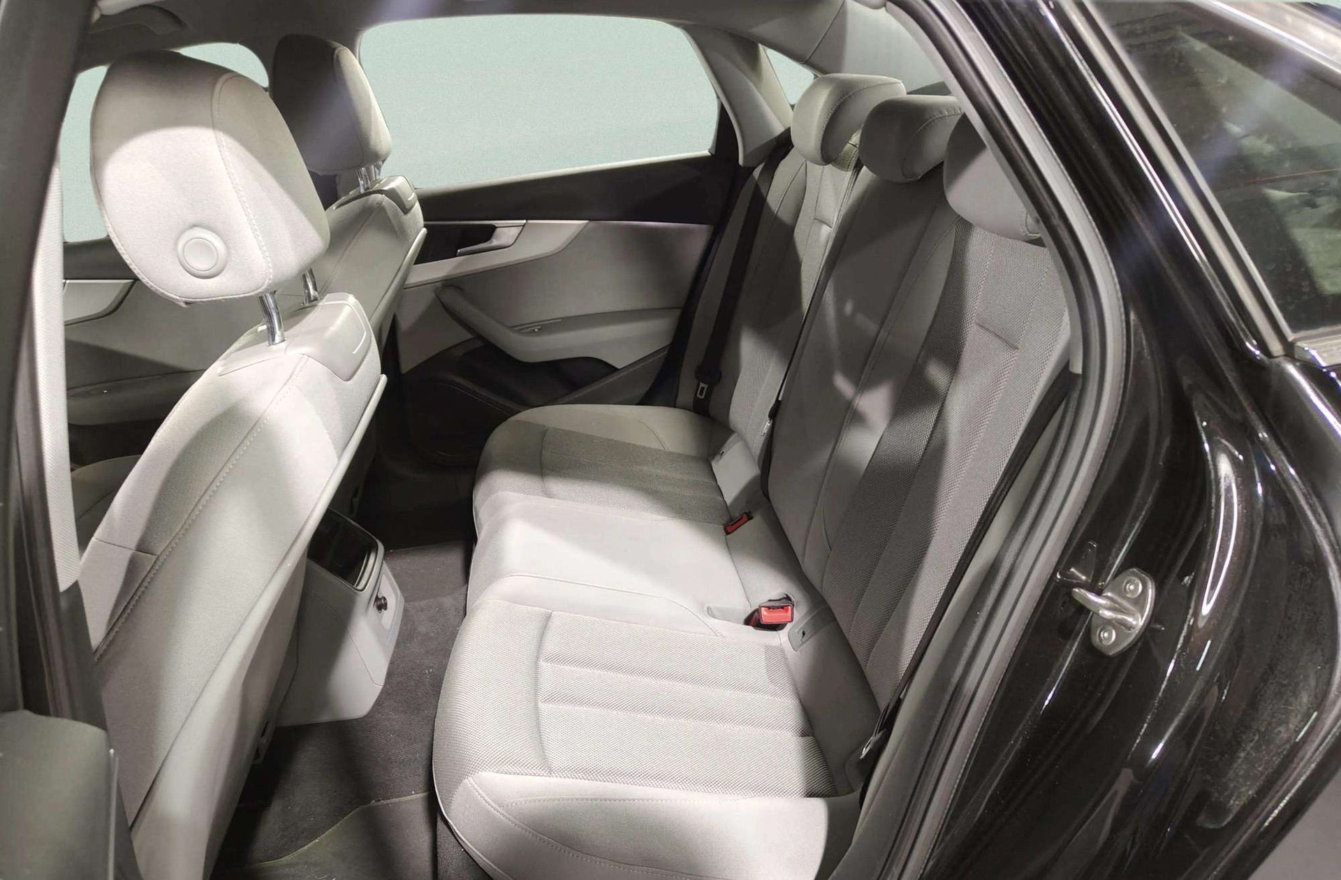 Audi A4 Advanced 35 TDI S tronic - foto 13