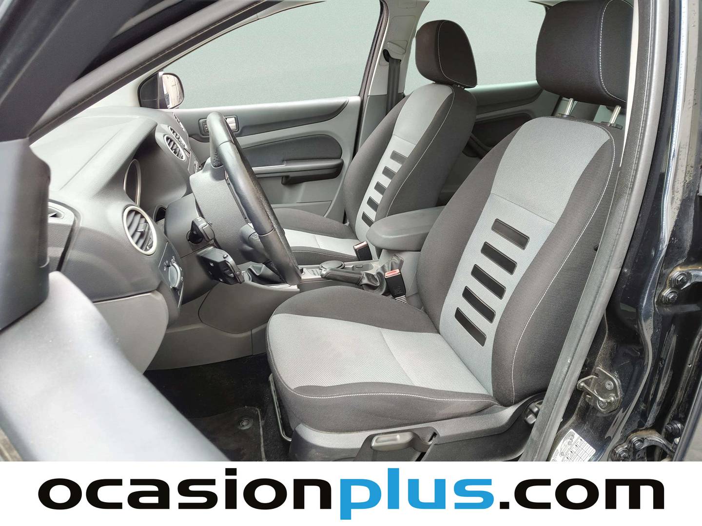 Foto asientos delanteros Ford Focus Ford Focus 1.6 TDCI Trend (90 CV)