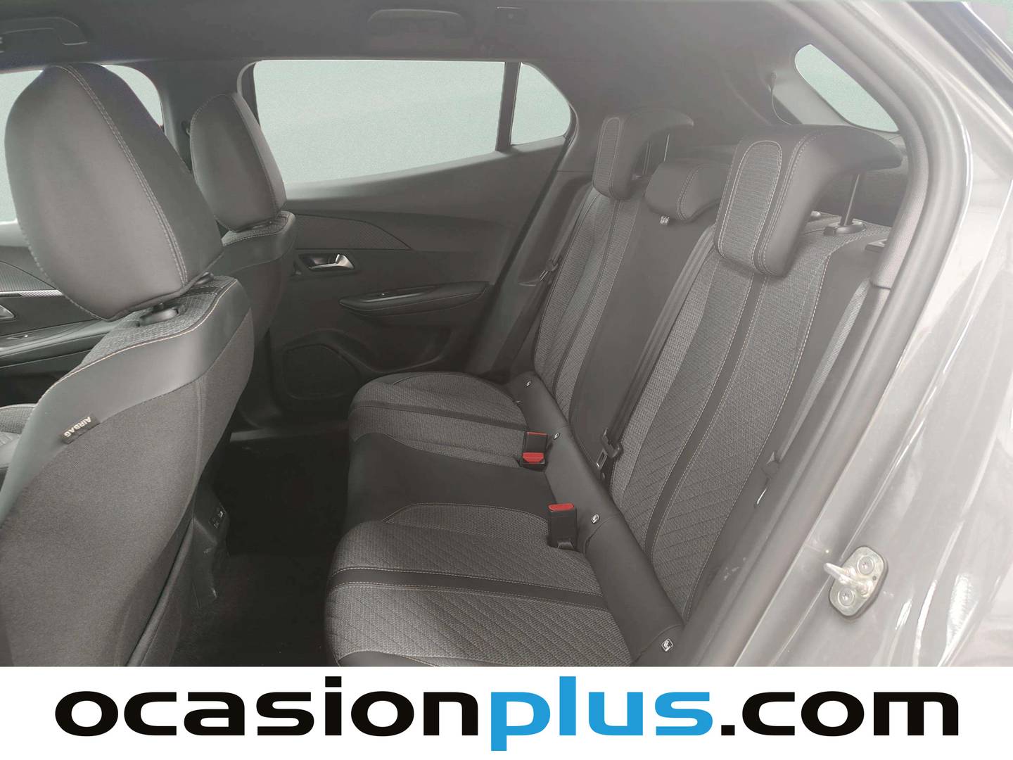 Foto asientos traseros Peugeot 2008 Peugeot 2008 Allure Hybrid eDCS6 (136 CV)