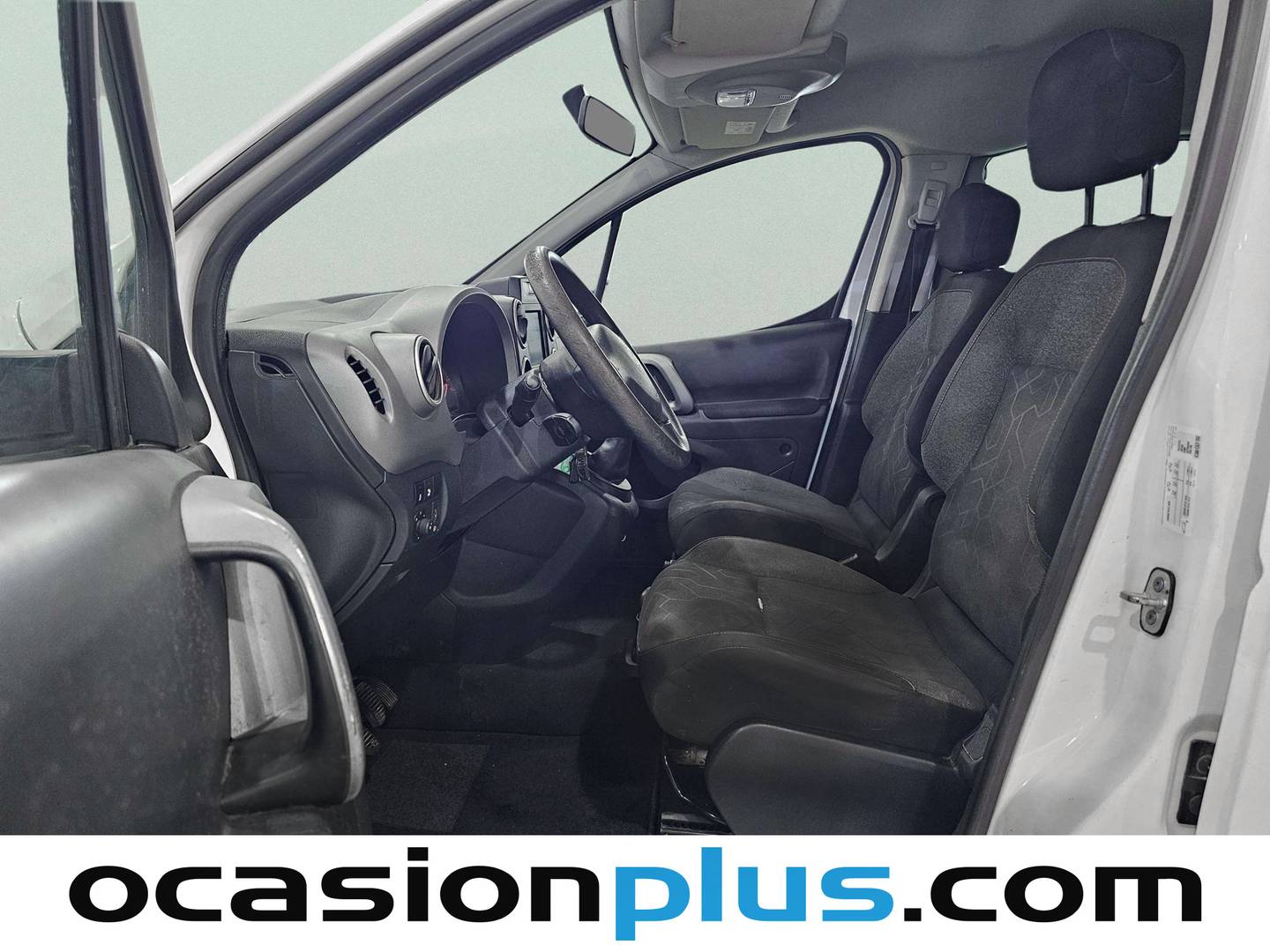 Foto asientos delanteros Peugeot Partner Peugeot Partner Tepee BlueHDi 100 Active (100 CV)
