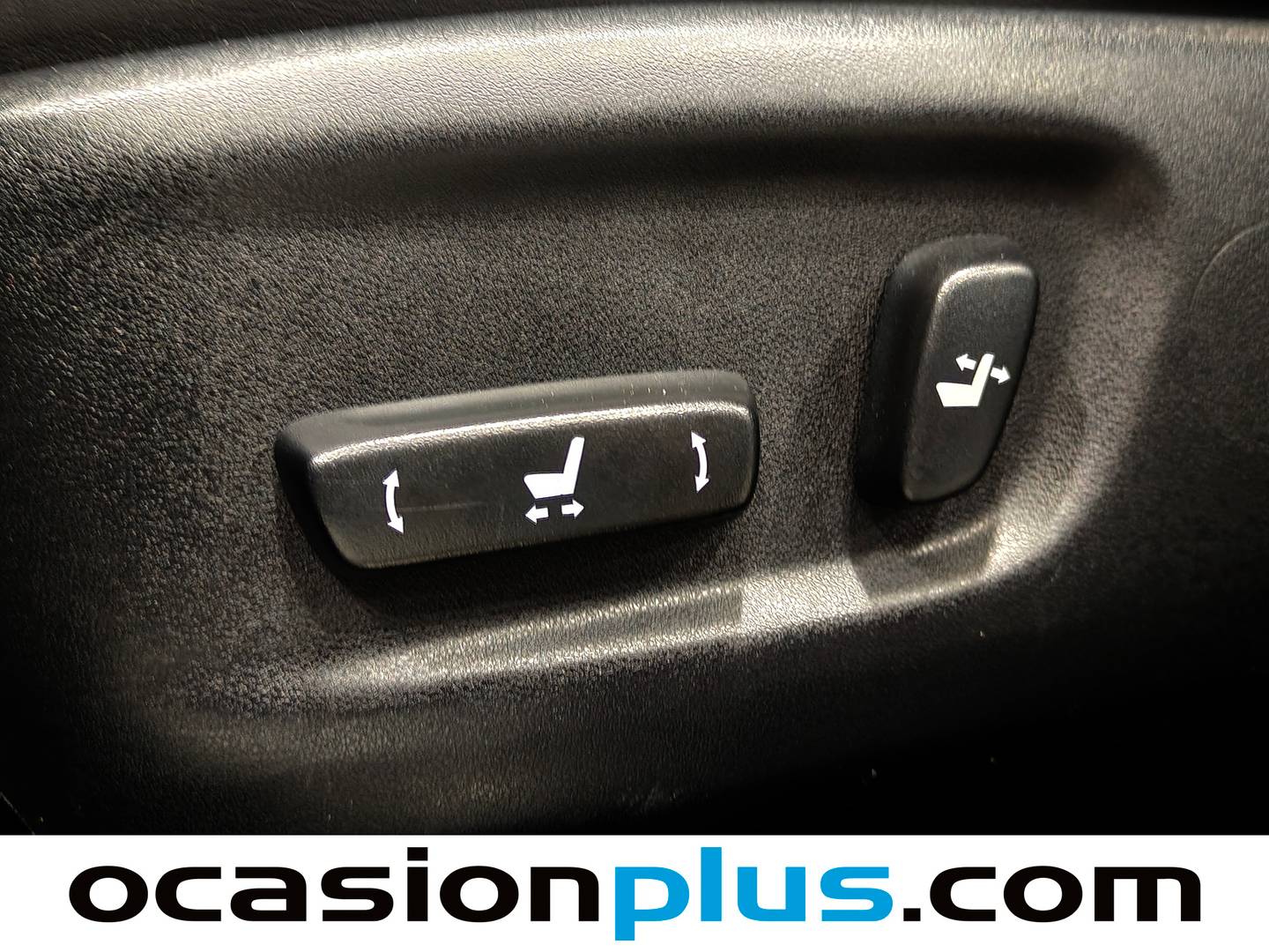 Extras y acabados del Lexus NX Lexus NX 300h Executive Navigation 4WD (197 CV)