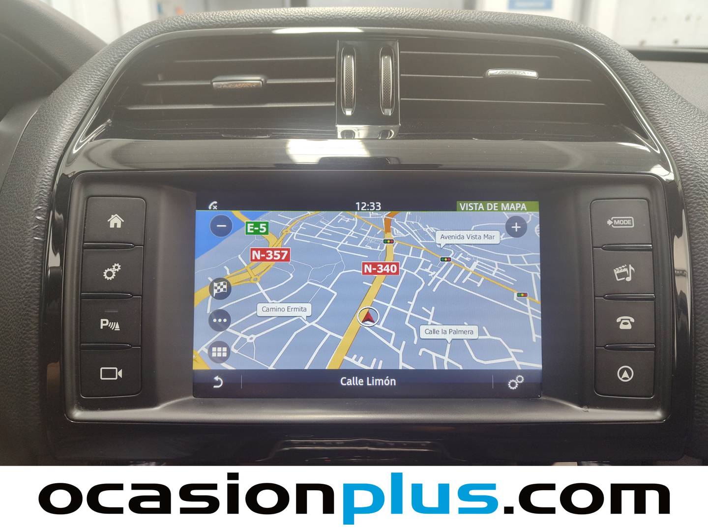 Foto Jaguar F-Pace Jaguar F-PACE 2.0L i4D Pure AWD Auto (180 CV)