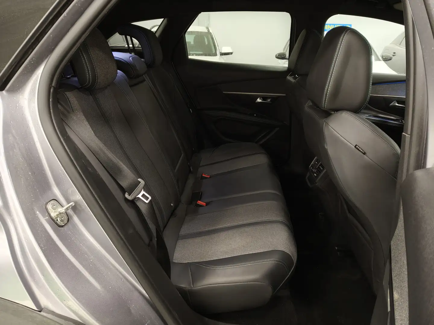 Foto Peugeot 3008 Peugeot 3008 PureTech 130 S&S Allure Pack (130 CV)