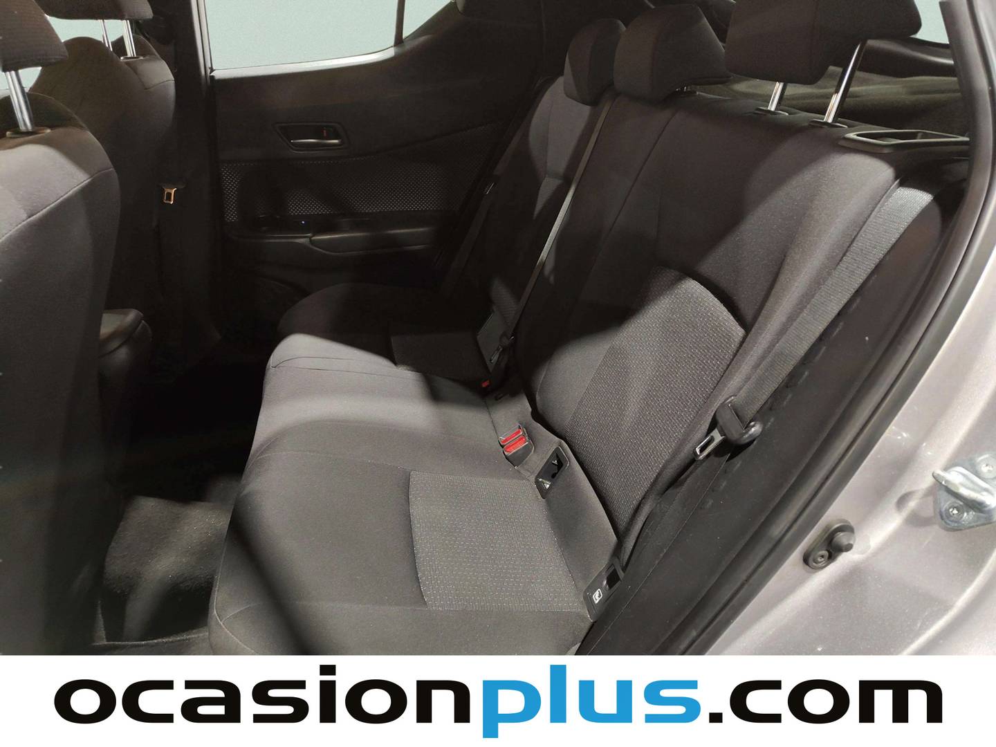 Foto asientos traseros Toyota C-HR Toyota C-HR 1.8 125H Advance (122 CV)