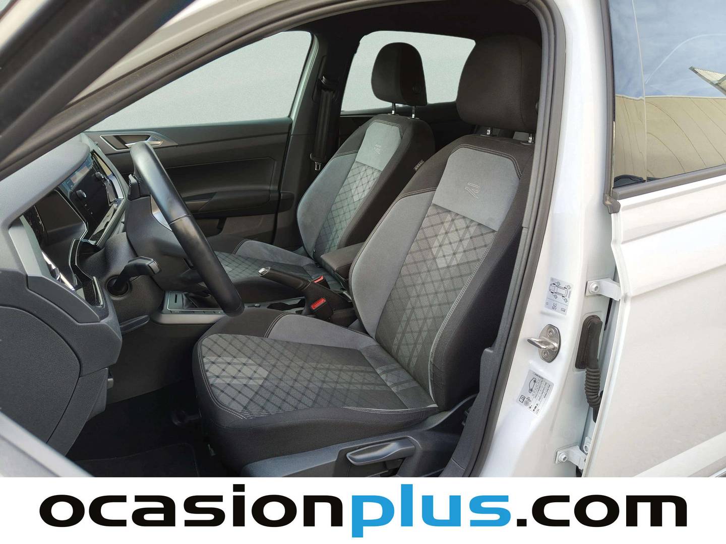 Foto Volkswagen Polo Volkswagen Polo R-Line 1.0 TSI  (110 CV) DSG