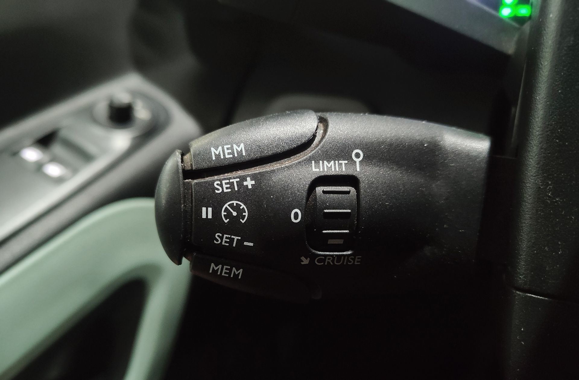 Citroën Berlingo BlueHDi 100 Talla M Feel Business - foto 25