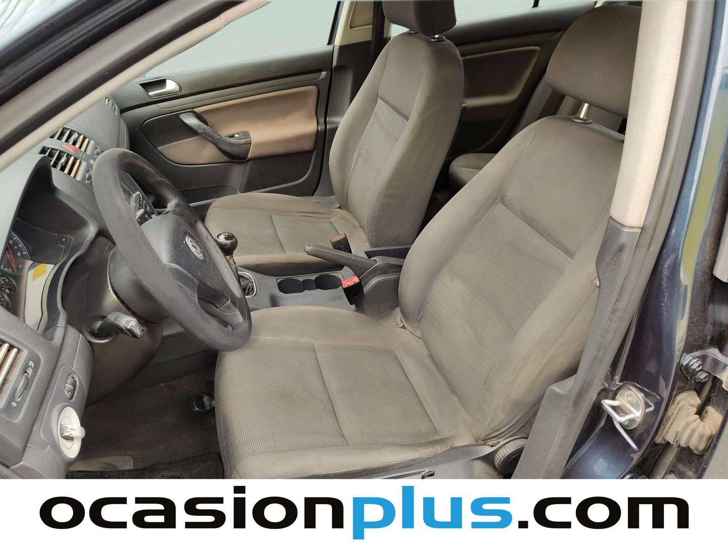 Foto asientos delanteros Volkswagen Golf Volkswagen Golf Trendline 1.6  (102 CV)