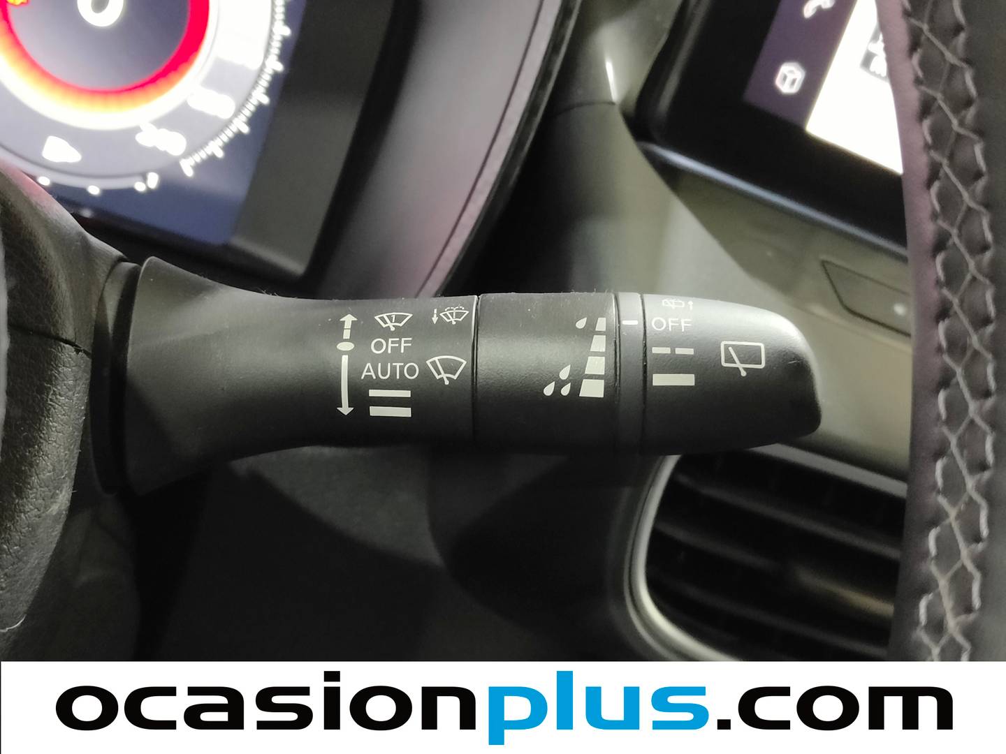 Foto Nissan JUKE Nissan Juke DIG-T N-Connecta 4x2 DCT (114 CV)