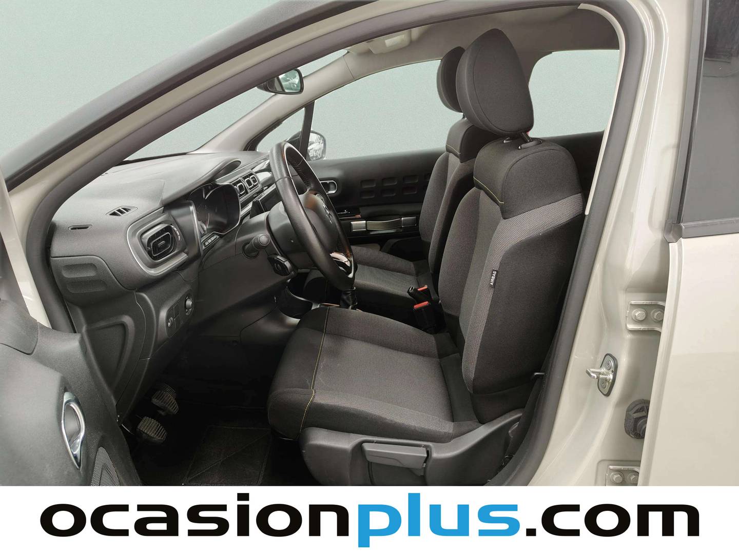 Foto asientos delanteros Citroën C3 Citroën C3 BlueHDi 100 S&S Shine (102 CV)