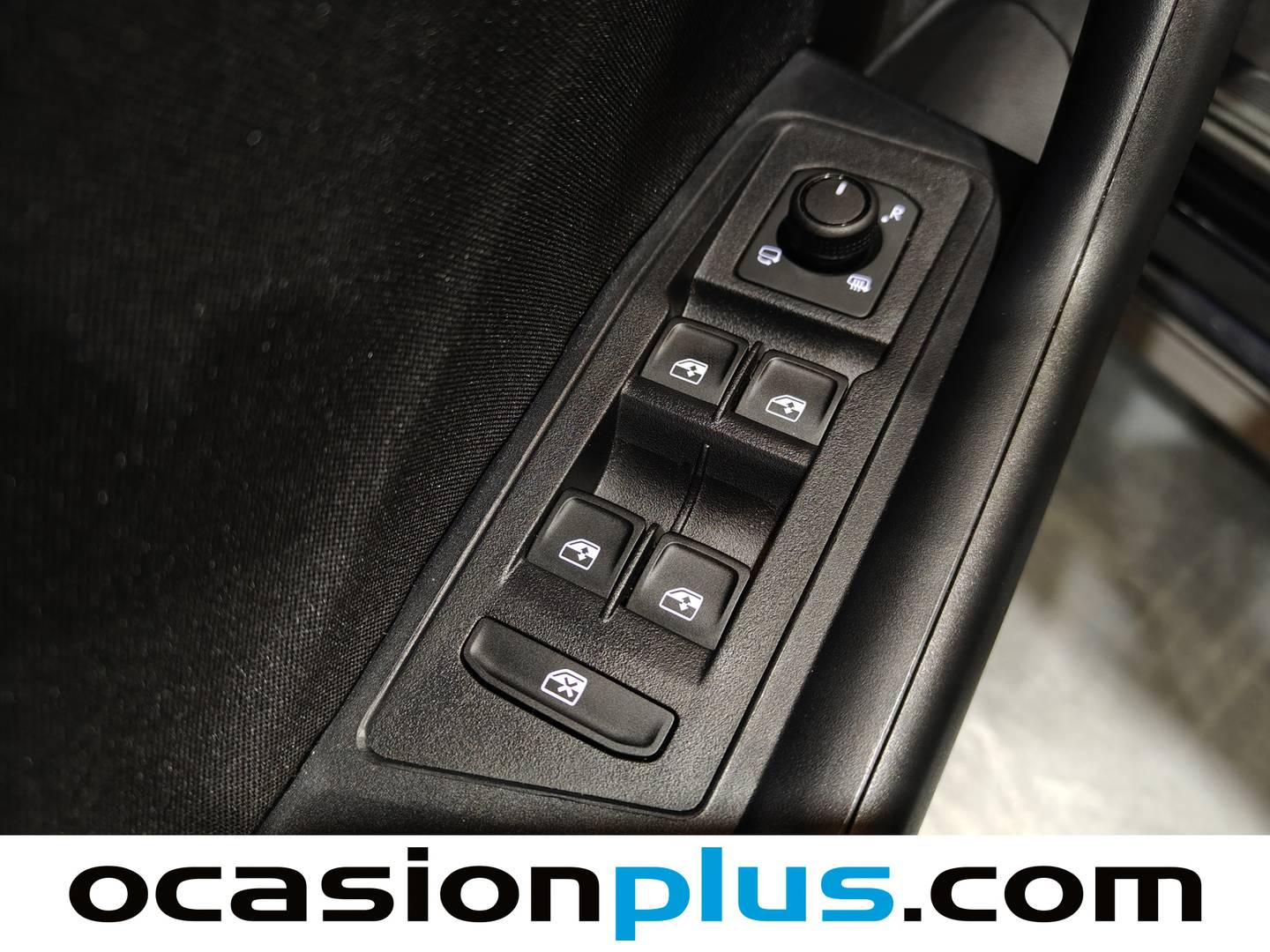 Foto Volkswagen T-Roc Volkswagen T-Roc "Más" 1.0 TSI (115 CV)