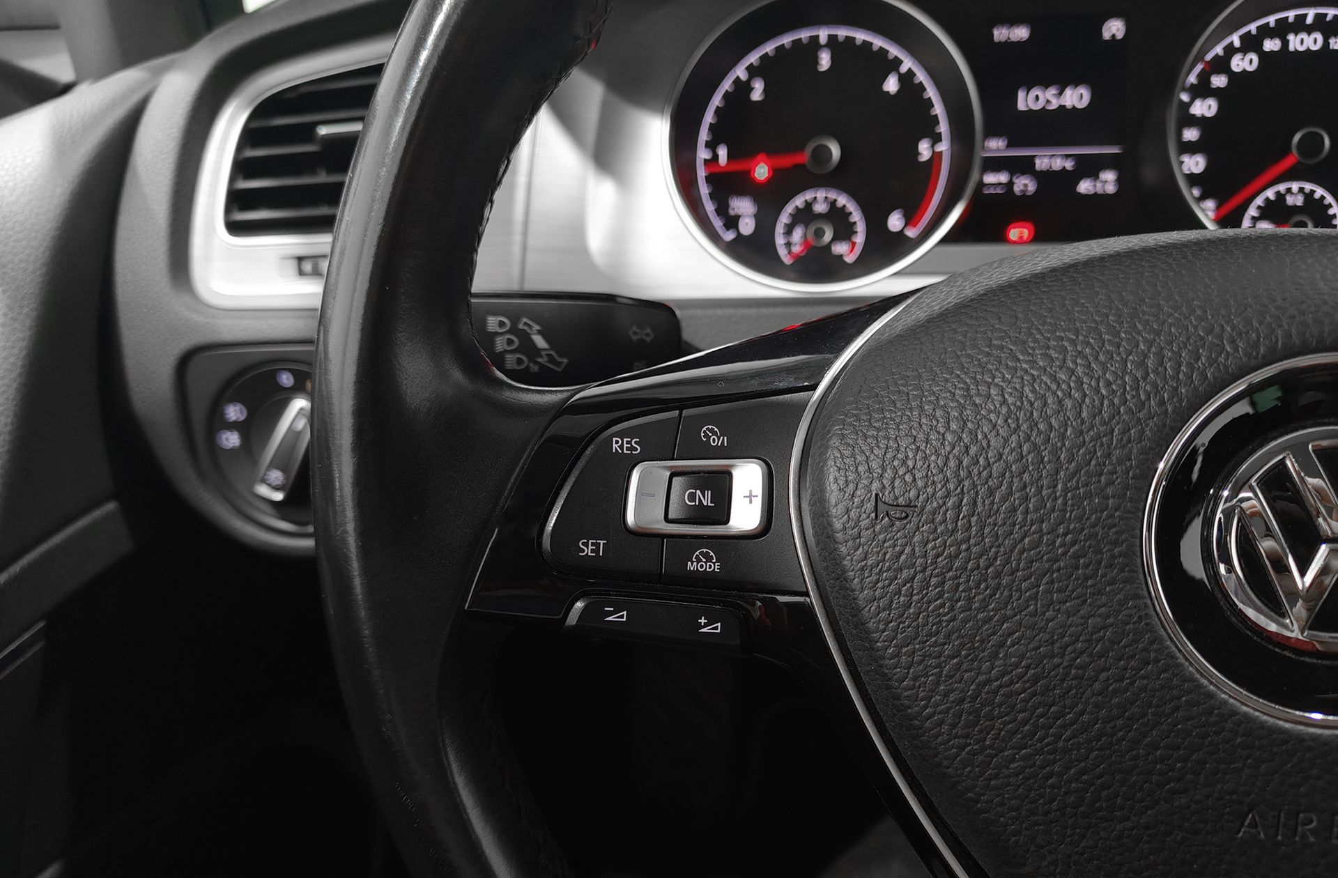 Volkswagen Golf Advance 2.0 TDI BMT - foto 23