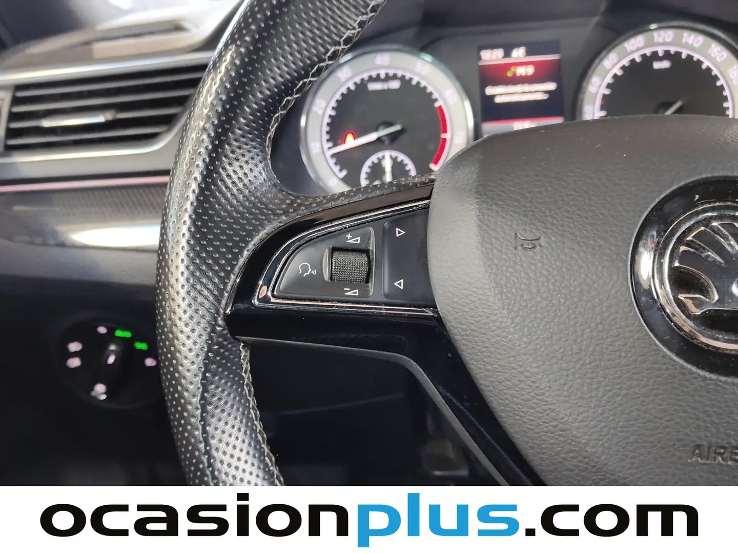 Foto Skoda Superb Skoda Superb 1.8 TSI Sport Line (180 CV)