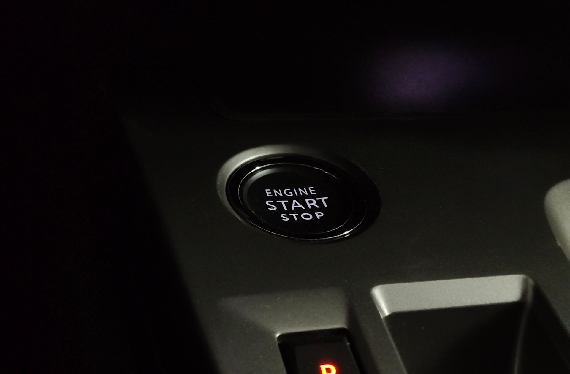 Peugeot 408 Allure Hybrid eDCS6 - foto 33