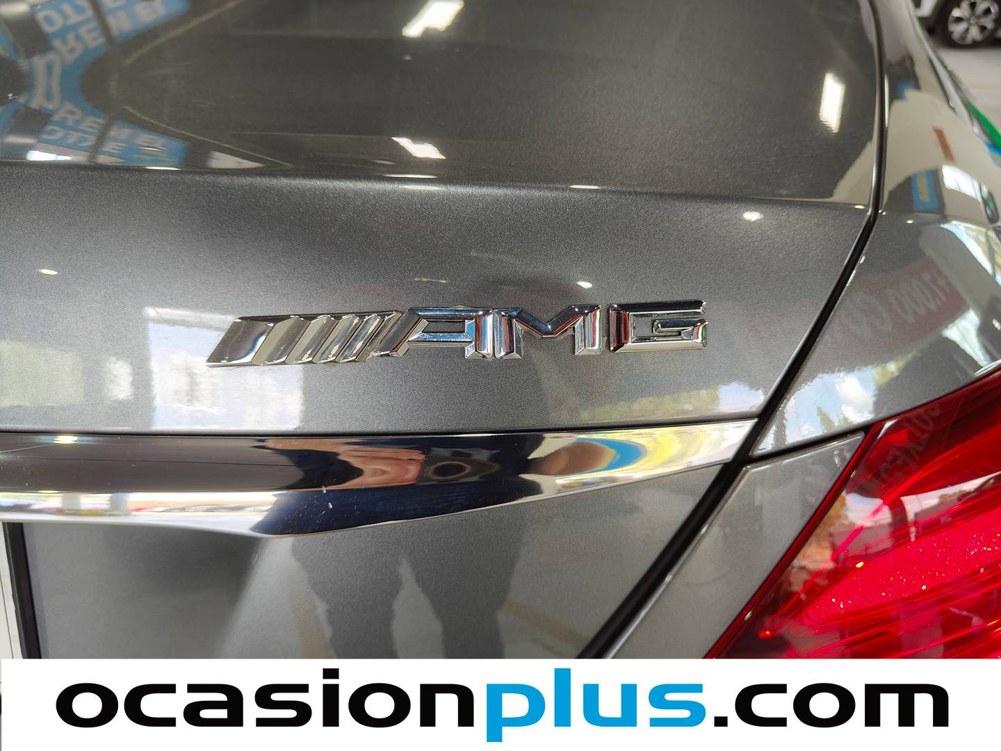 Extras y acabados del Mercedes Clase E Mercedes Clase E E 220 d (194 CV) Pack AMG