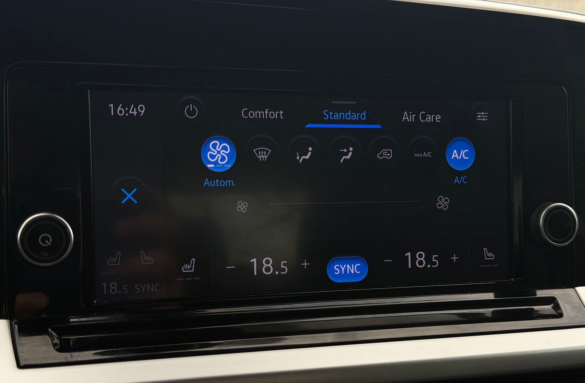 Ford Tourneo Connect 2.0 EcoBlue Titanium - foto 36