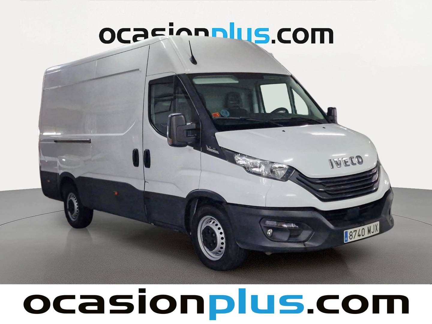 Foto delantera Iveco Daily Iveco Daily Furgon 35S 16H V 3520/H2 (156 CV) 3 Plazas derecha