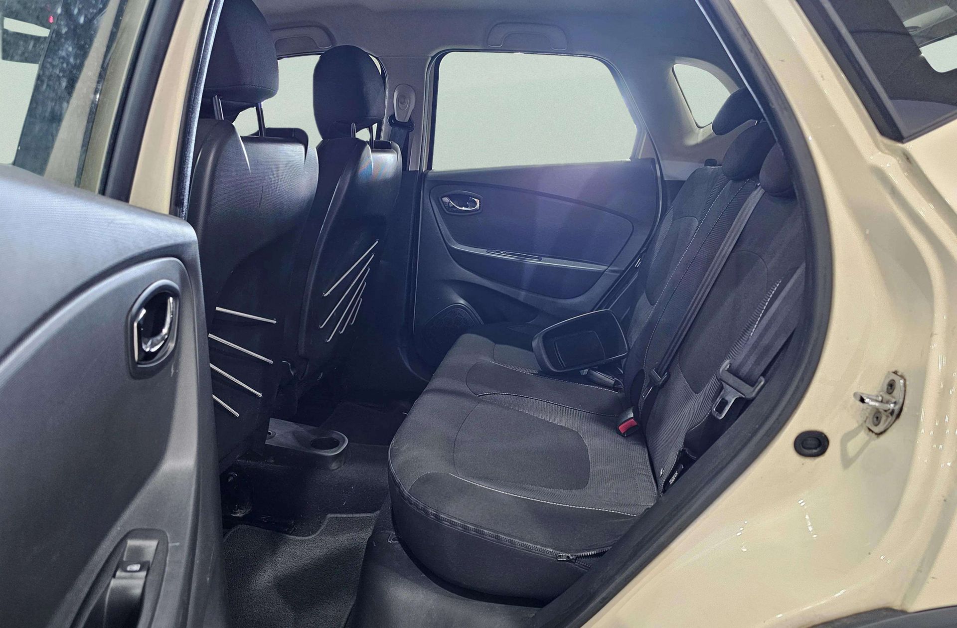 Renault Captur Zen Energy dCi eco2 - foto 10