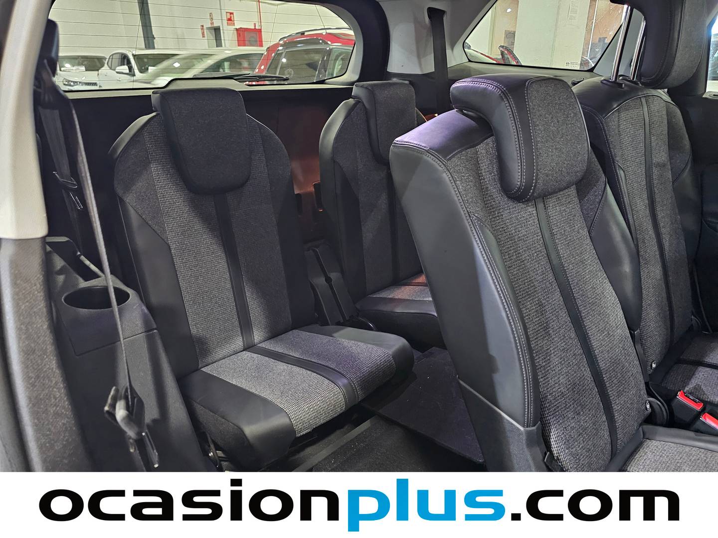 Foto Peugeot 5008 Peugeot 5008 PureTech 130 S&S Allure (130 CV) 7 PLAZAS