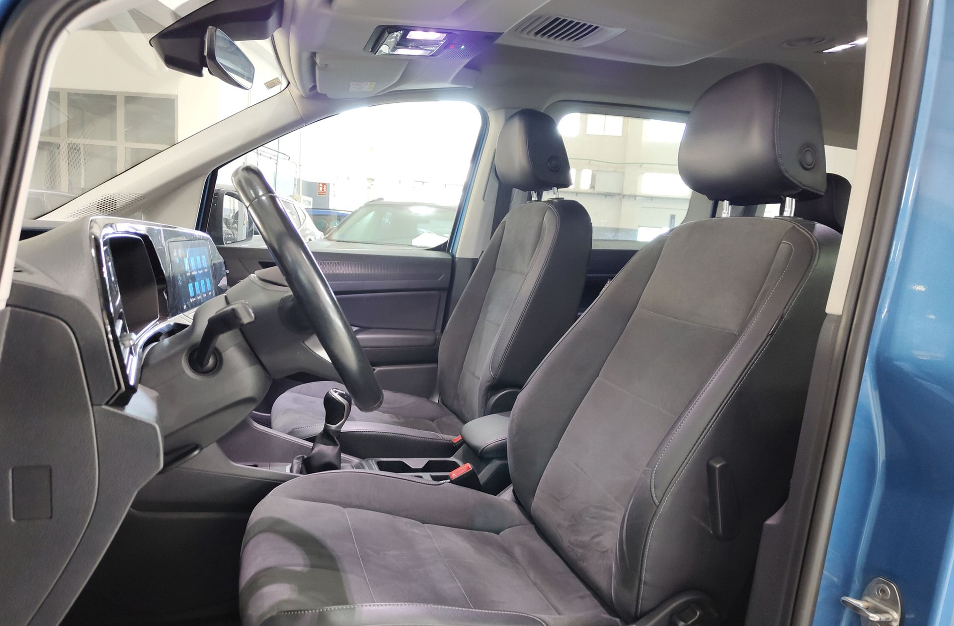 Volkswagen Caddy Life 1.5 TSI - foto 9