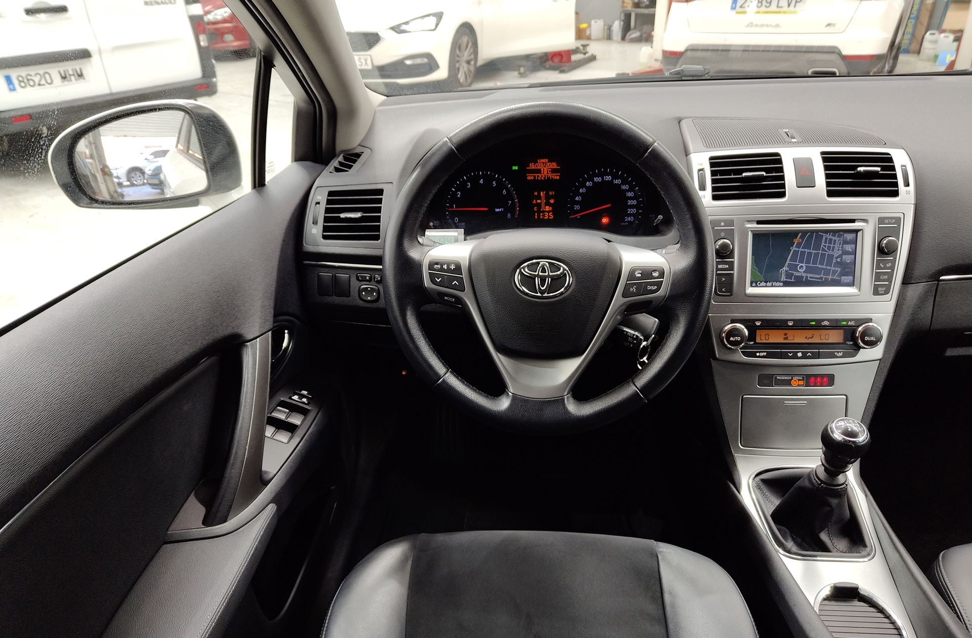 Toyota Avensis 140 Advance - foto 21