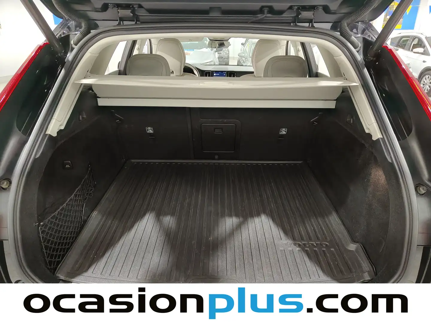 Foto Volvo XC60 Volvo XC60 B4 D Plus Bright AWD Auto (197 CV)