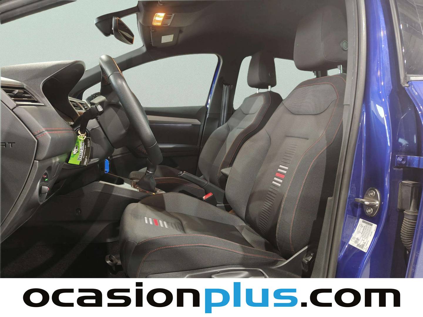 Foto asientos delanteros Seat Ibiza SEAT Ibiza 1.0 TSI FR Plus (115 CV)