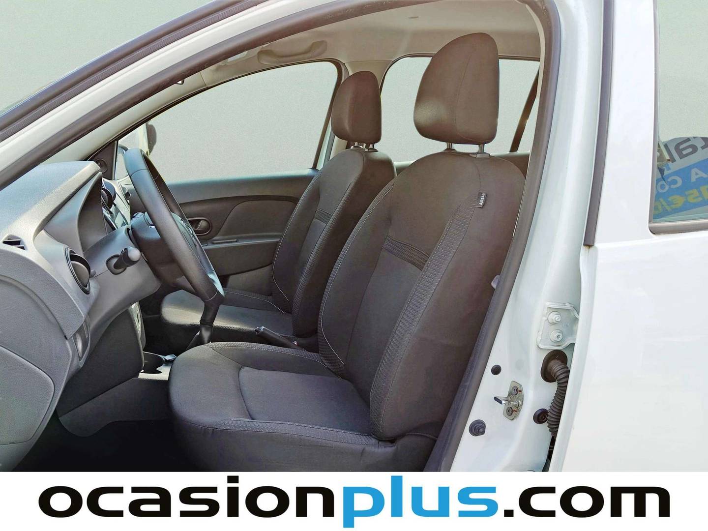 Foto asientos delanteros Dacia Sandero Dacia Sandero Ambiance 1.0 (73 CV)