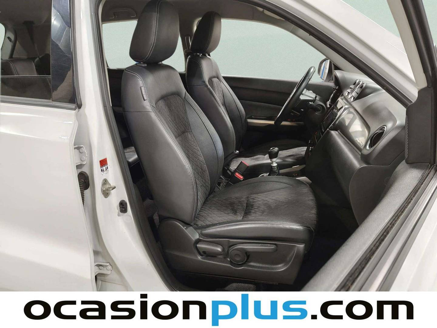 Foto Suzuki Vitara Suzuki Vitara 1.4 Turbo Mild Hybrid GLX 4WD (129 CV)