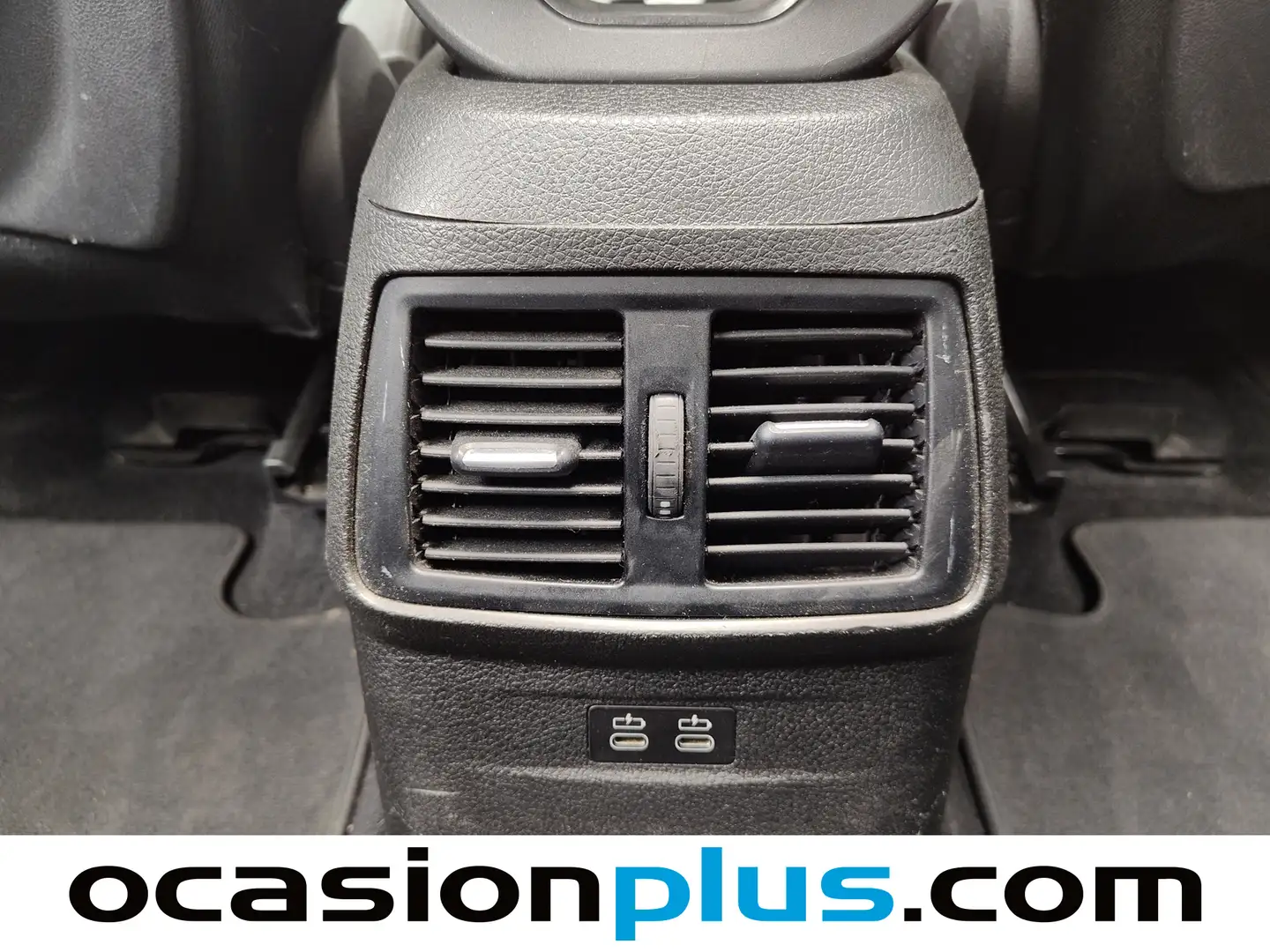 Foto BMW Serie 2 Active Tourer BMW Serie 2 225xe iPerformance Active Tourer (220 CV)