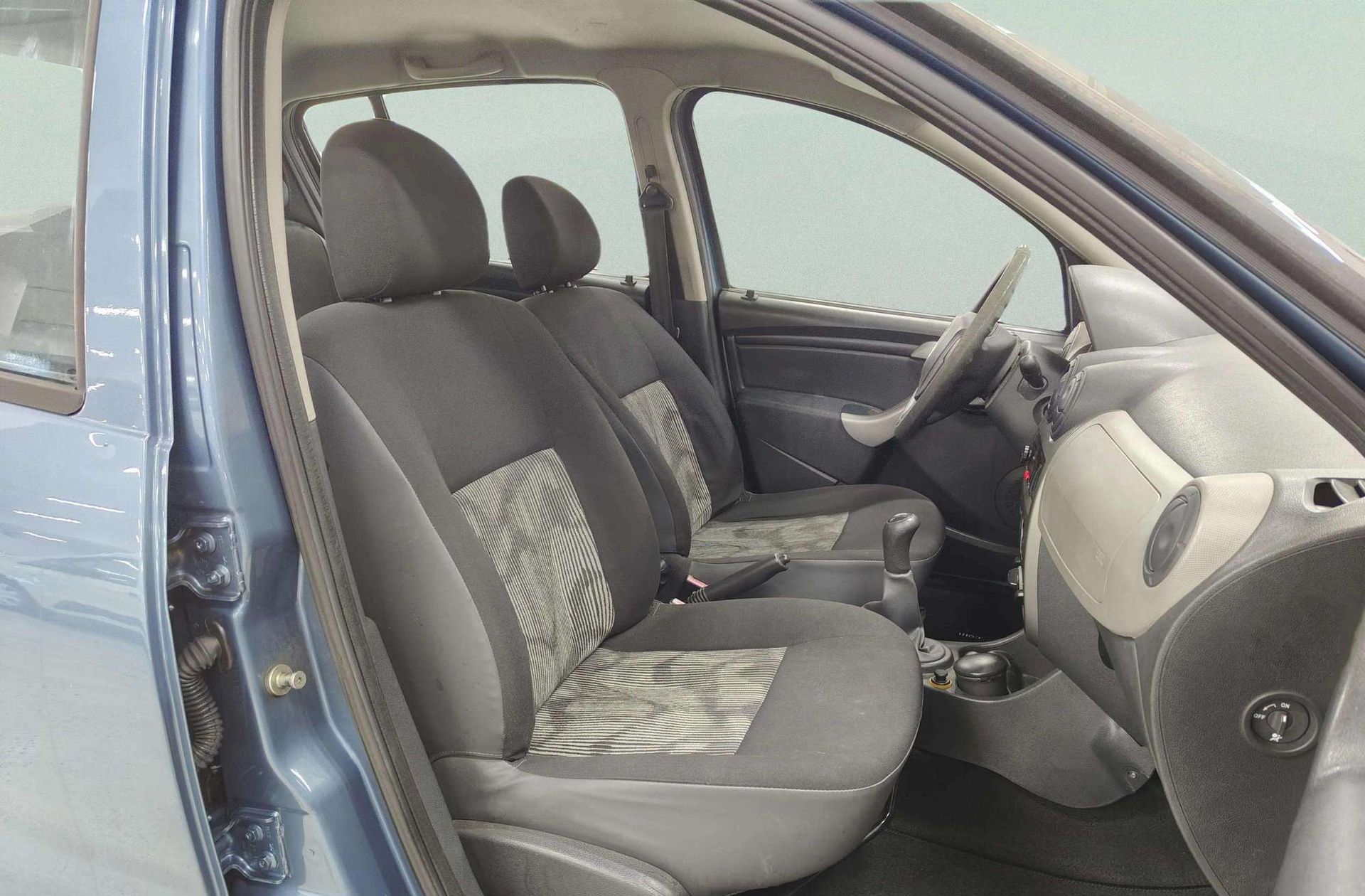 Dacia Sandero 1.2 Ambiance - foto 14