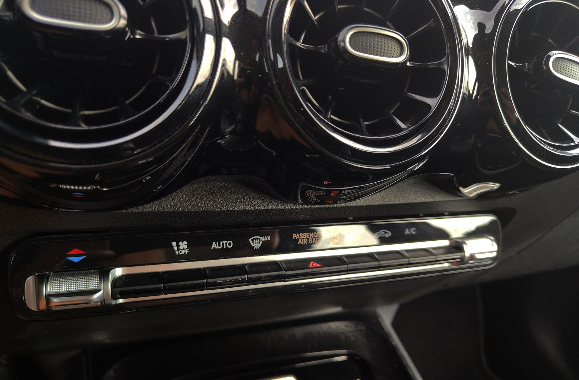 Mercedes-Benz GLB 180 - foto 36