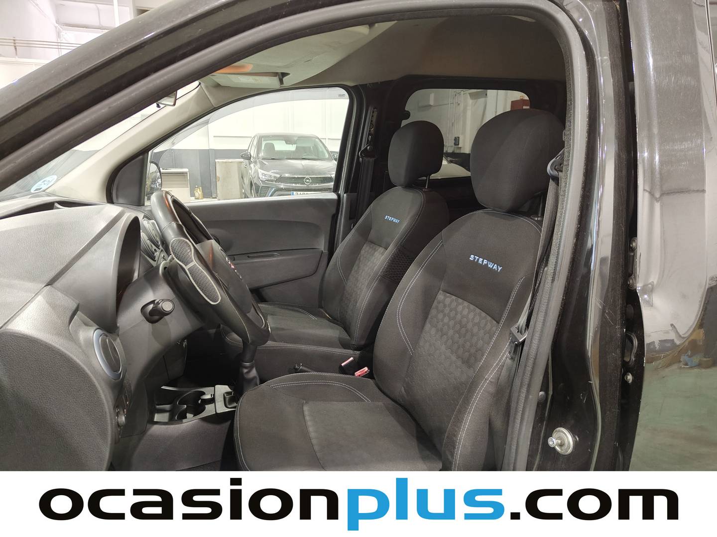 Foto asientos delanteros Dacia Dokker Dacia Dokker Stepway dci  (90 CV)