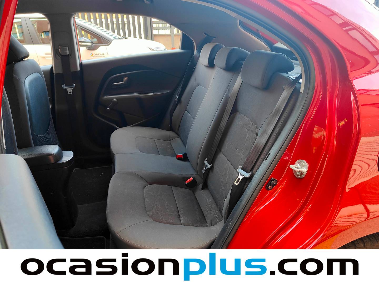 Foto asientos traseros KIA Rio KIA Rio 1.1 CRDi WGT Concept (75 CV)