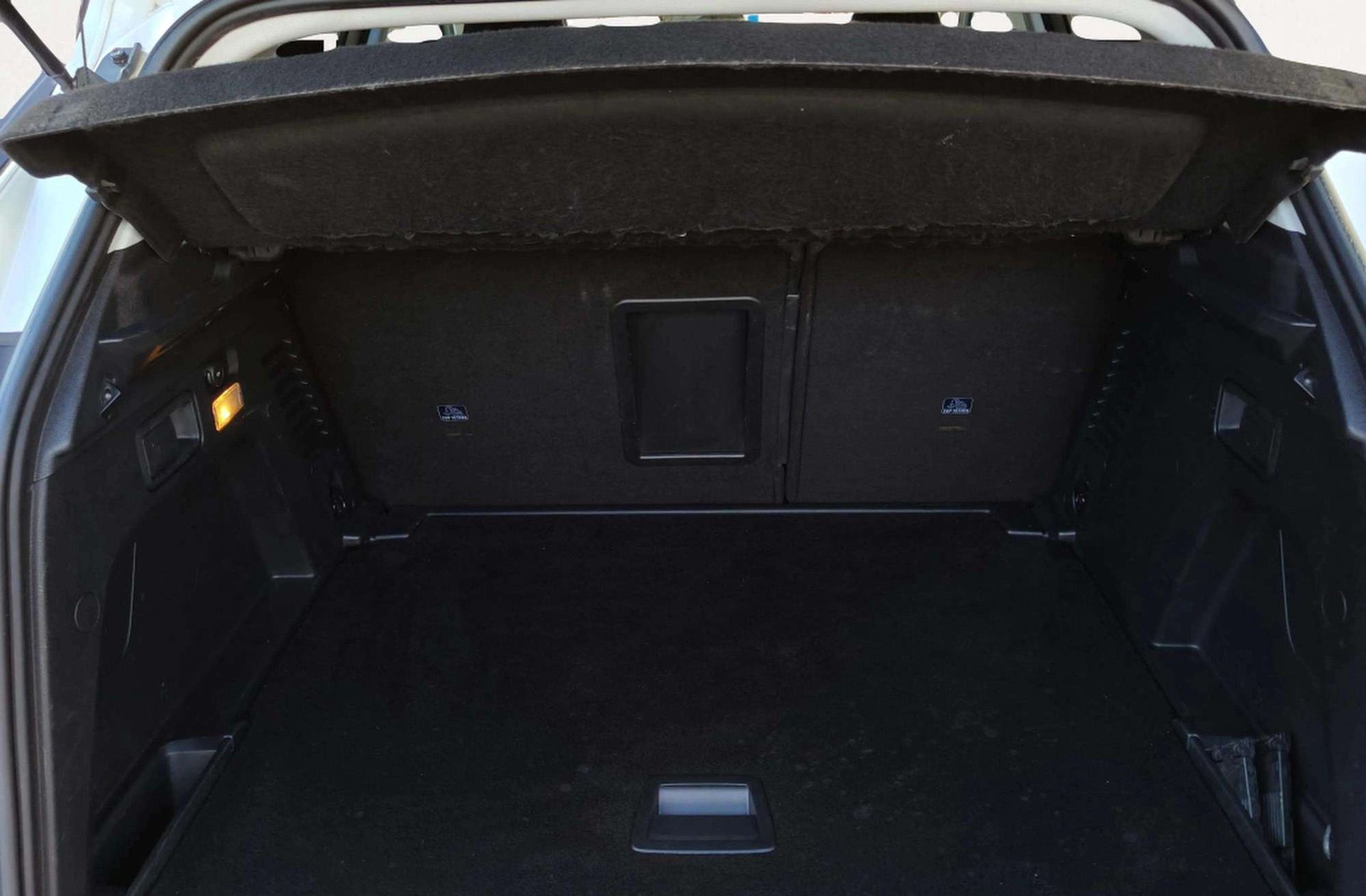 Peugeot 3008 PureTech 130 Allure EAT6 - foto 17