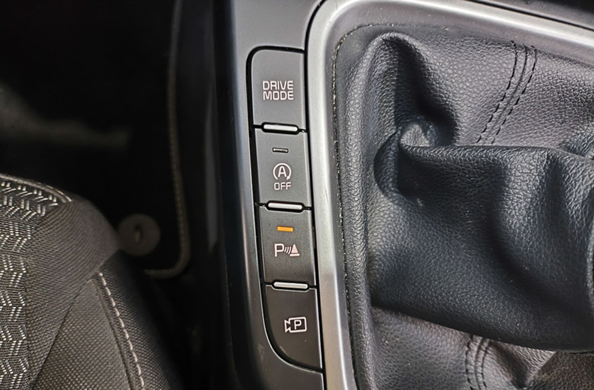 Kia Ceed 1.6 MHEV iMT Drive - foto 27