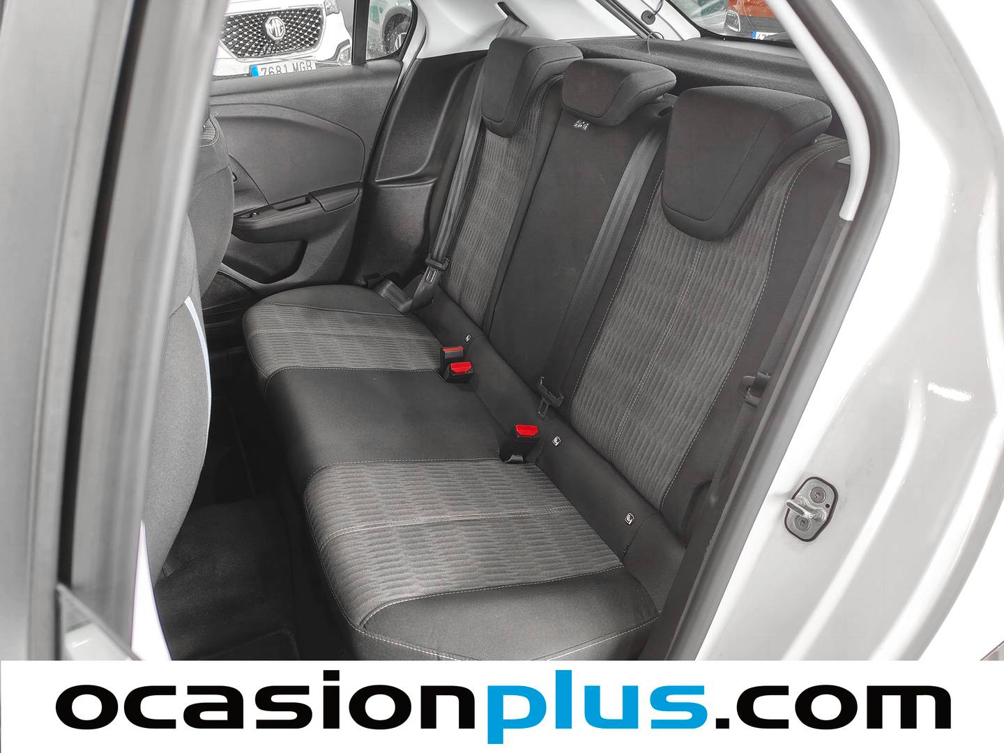 Foto asientos traseros Opel Corsa Opel Corsa 1.2 XEL S&S Edition (75 CV)