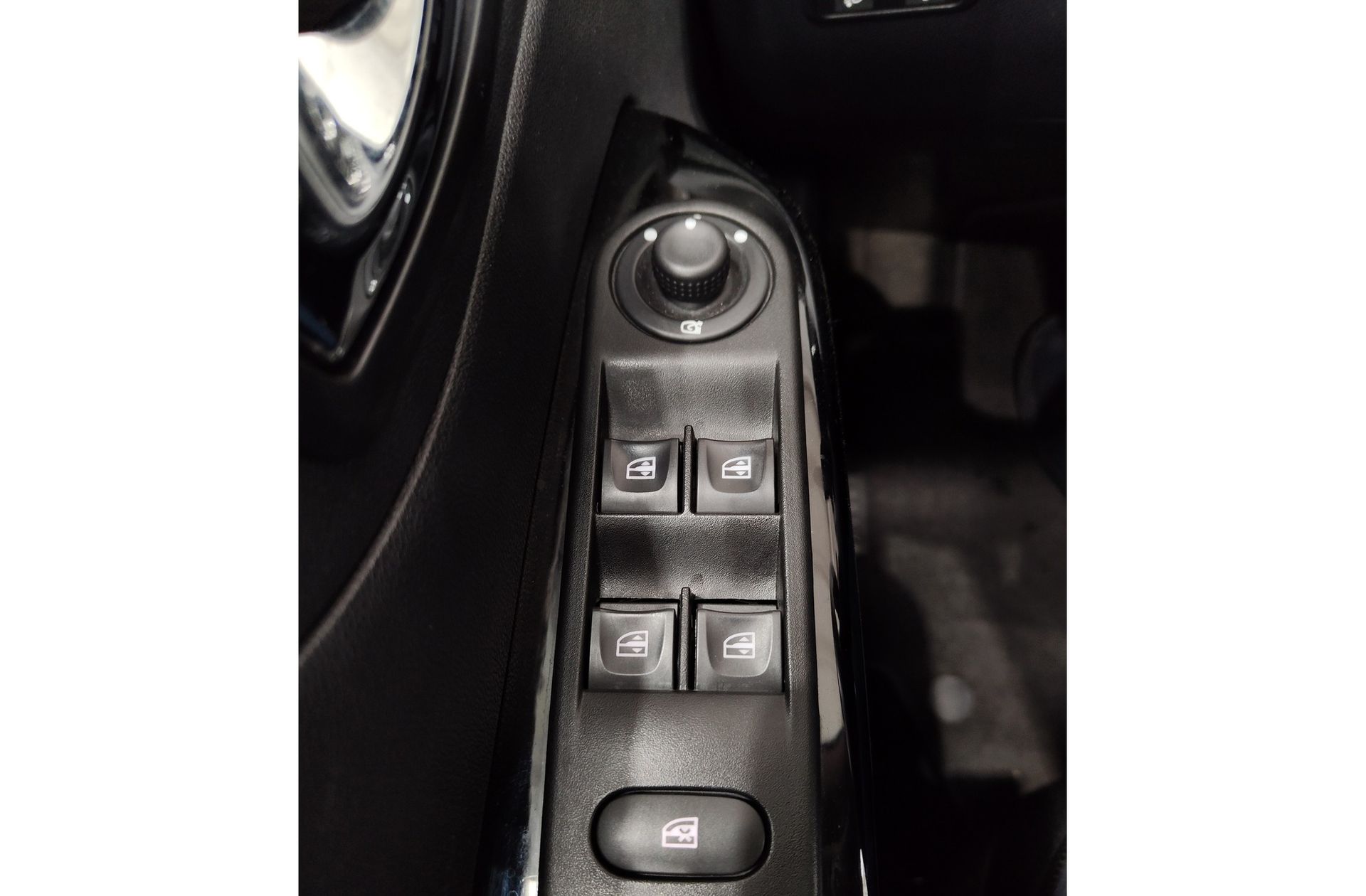Renault Captur Zen Energy TCe EDC - foto 32