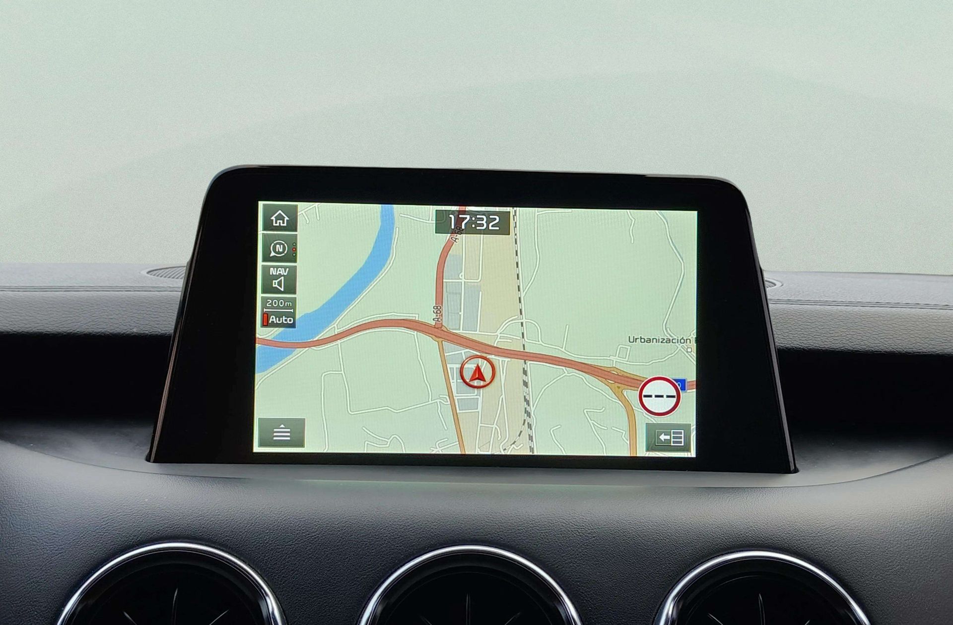 Kia Stinger 2.0 T-GDi GT Line 4x2 - foto 9