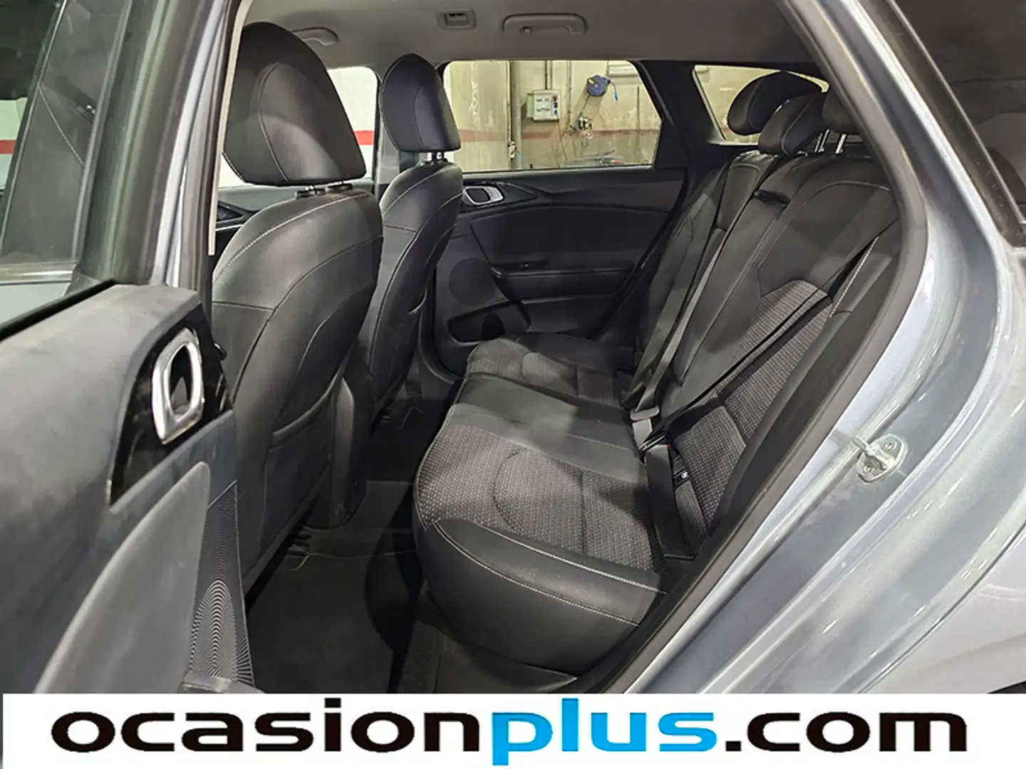 Foto KIA Ceed Tourer Kia Ceed Tourer 1.0 MHEV Tech DCT (120 CV)