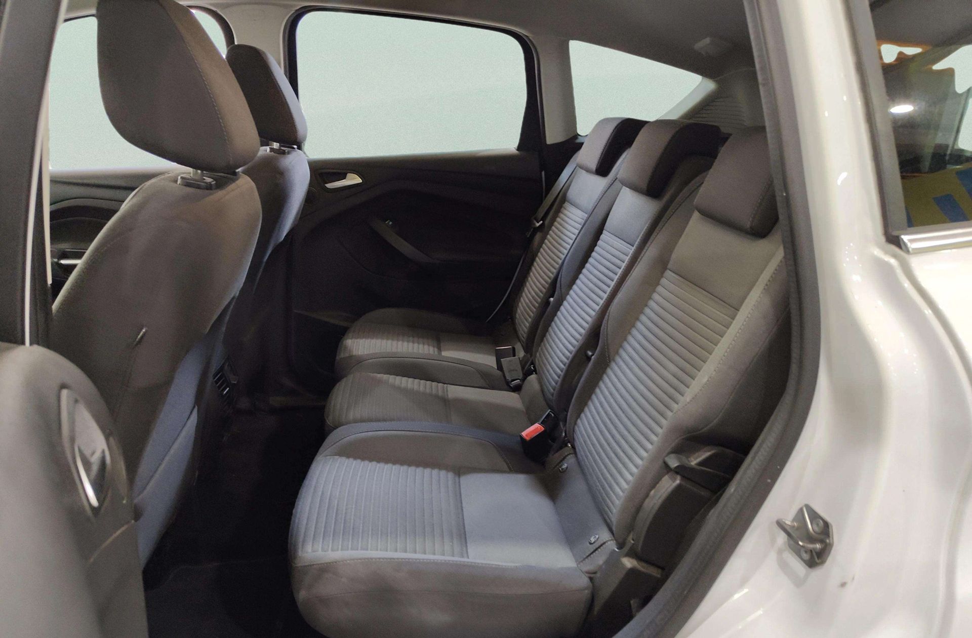 Ford C-Max 1.5 EcoBoost Titanium - foto 12