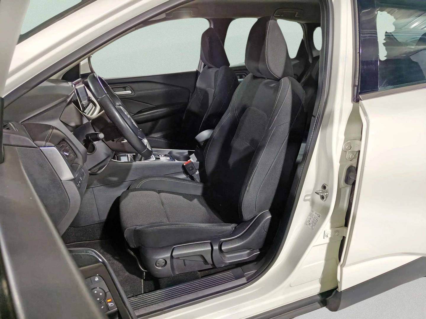 Foto Nissan QASHQAI Nissan Qashqai DIG-T 140 mHEV Acenta 4x2 (140 CV)