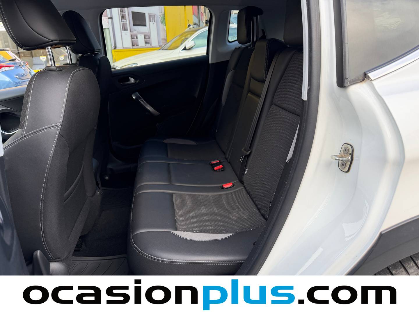 Foto asientos traseros Peugeot 2008 Peugeot 2008 PureTech 110 S&S Allure (110 CV)