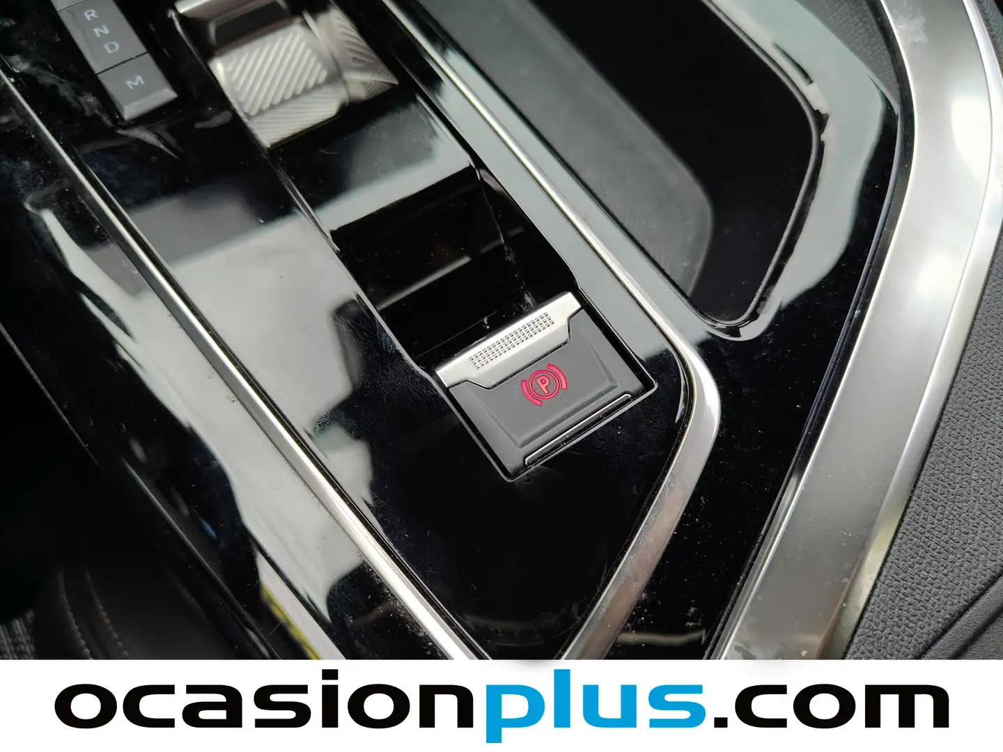 Foto Peugeot 3008 Hybrid Peugeot 3008 Hybrid GT eDCS6 (136 CV)