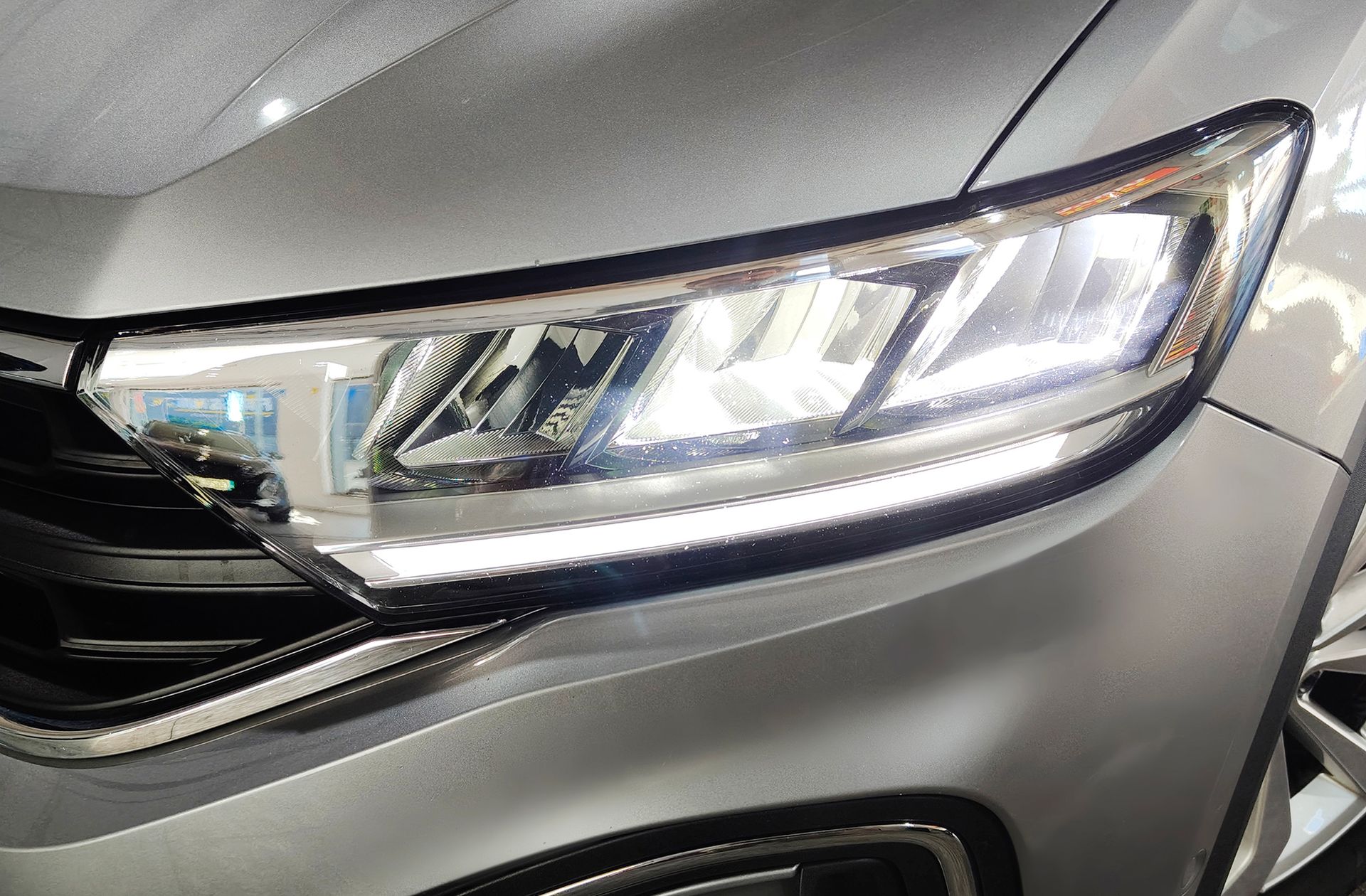Volkswagen T-Roc Life 1.0 TSI - foto 15
