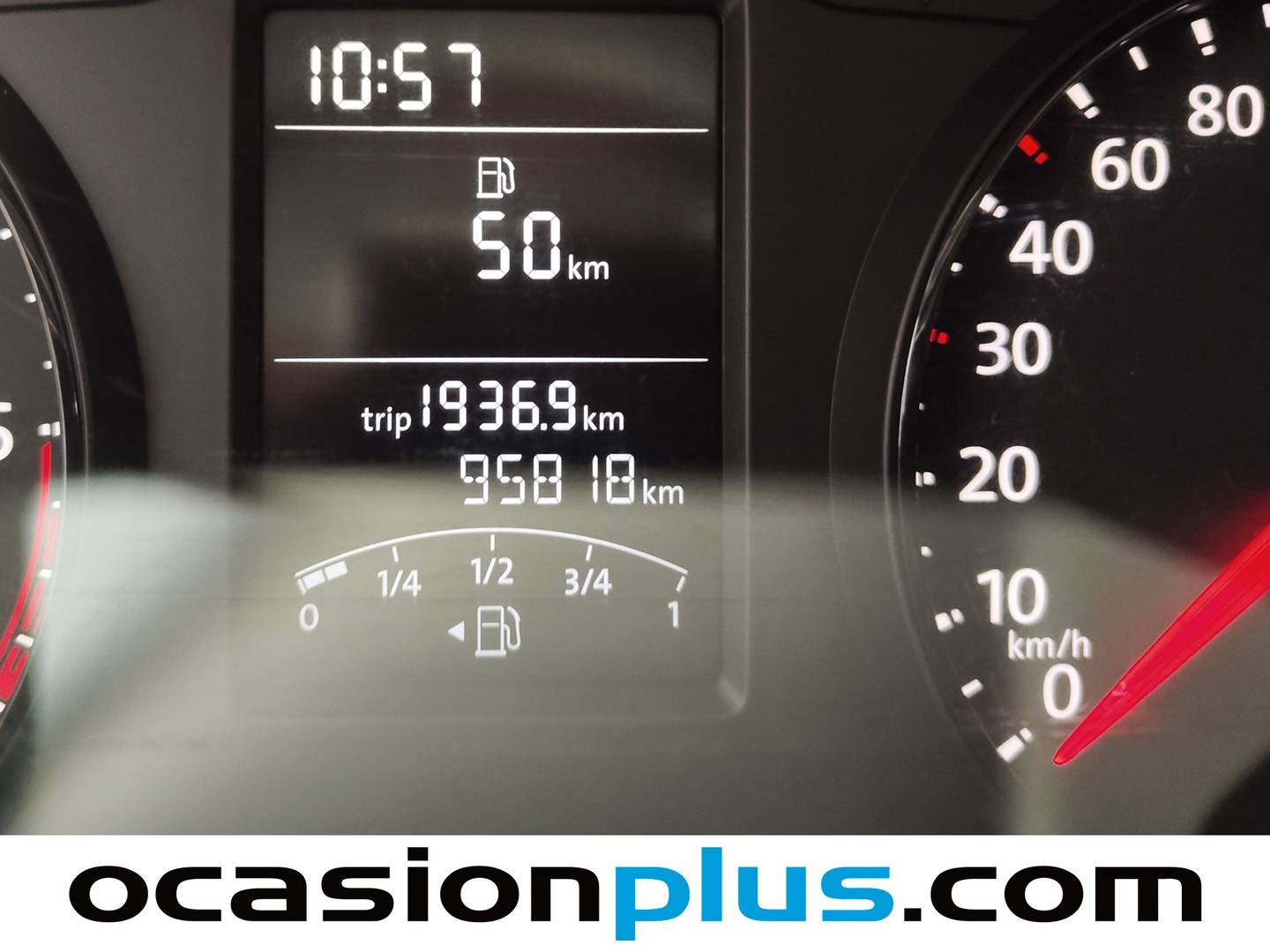 Volkswagen Caravelle Volkswagen Caravelle Trendline Batalla Corta 2.0 TDI BMT Camperizada (102 CV) 102cv